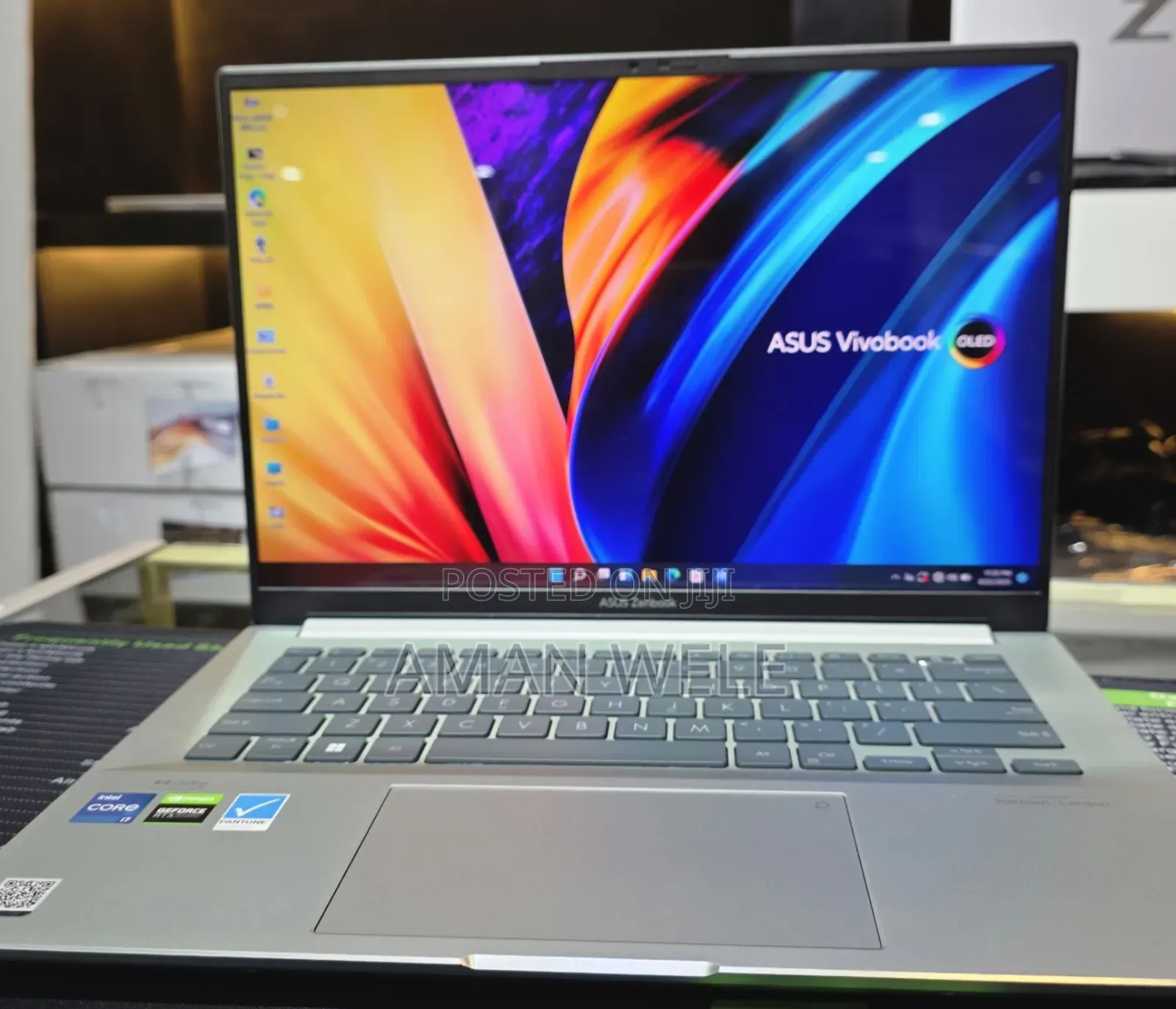 New Laptop Asus ZenBook 13 UX331UN 16GB Intel Core I7 SSD 512GB