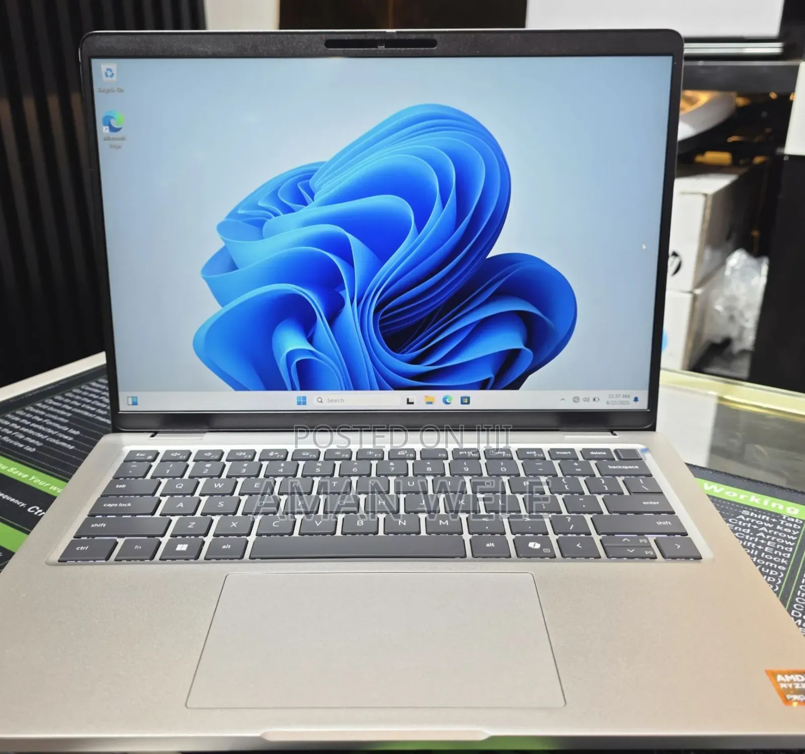 New Laptop Asus ZenBook 13 UX331UN 16GB Intel Core I7 SSD 512GB