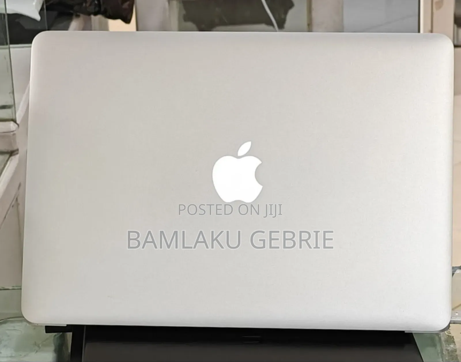 New Laptop Apple MacBook 8GB Intel Core I5 SSD 256GB