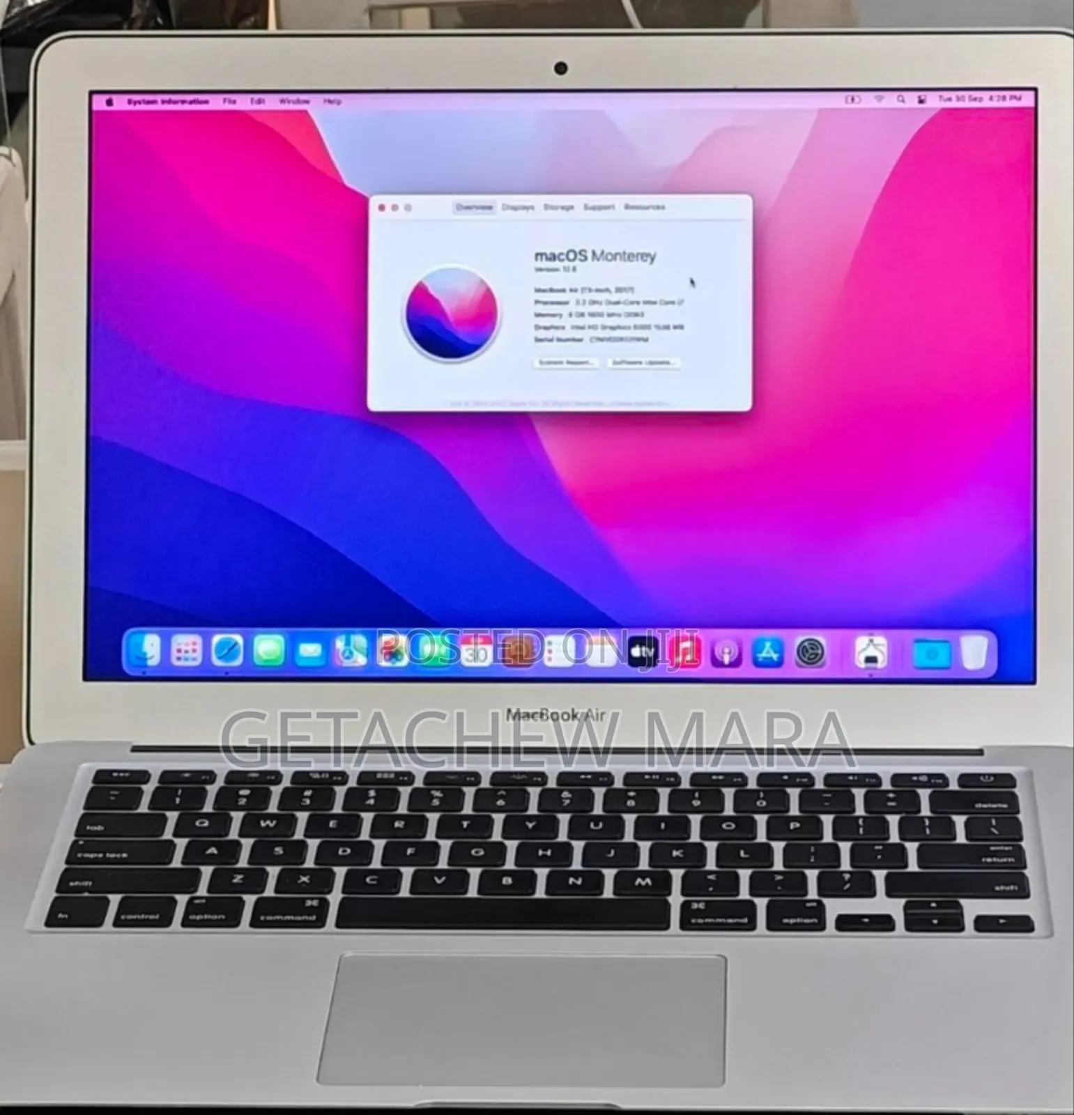 New Laptop Apple MacBook Pro 2017 8GB Intel Core I5 SSD 256GB