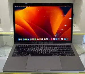 New Laptop Apple MacBook Pro 16GB Intel Core I5 SSD 512GB