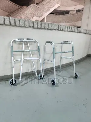 Photo - Leg Injury Support Medical Walker鳵我heavy Duty Safe Walker腔沒walker New