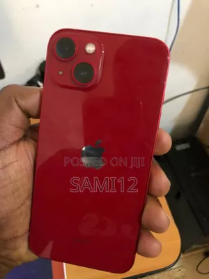 Apple iPhone 13 128 GB Red