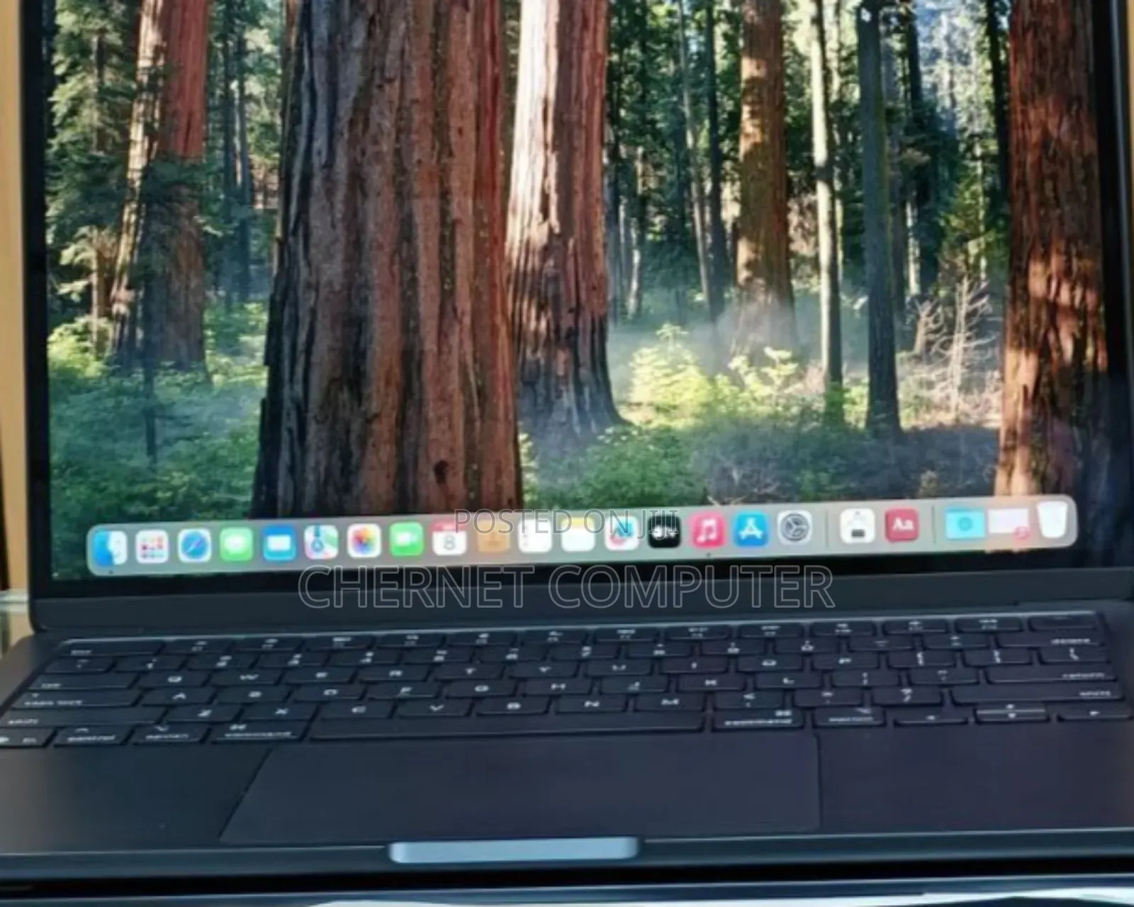 New Laptop Apple MacBook Air 2024 M3 13-Inch 16GB SSD 256GB