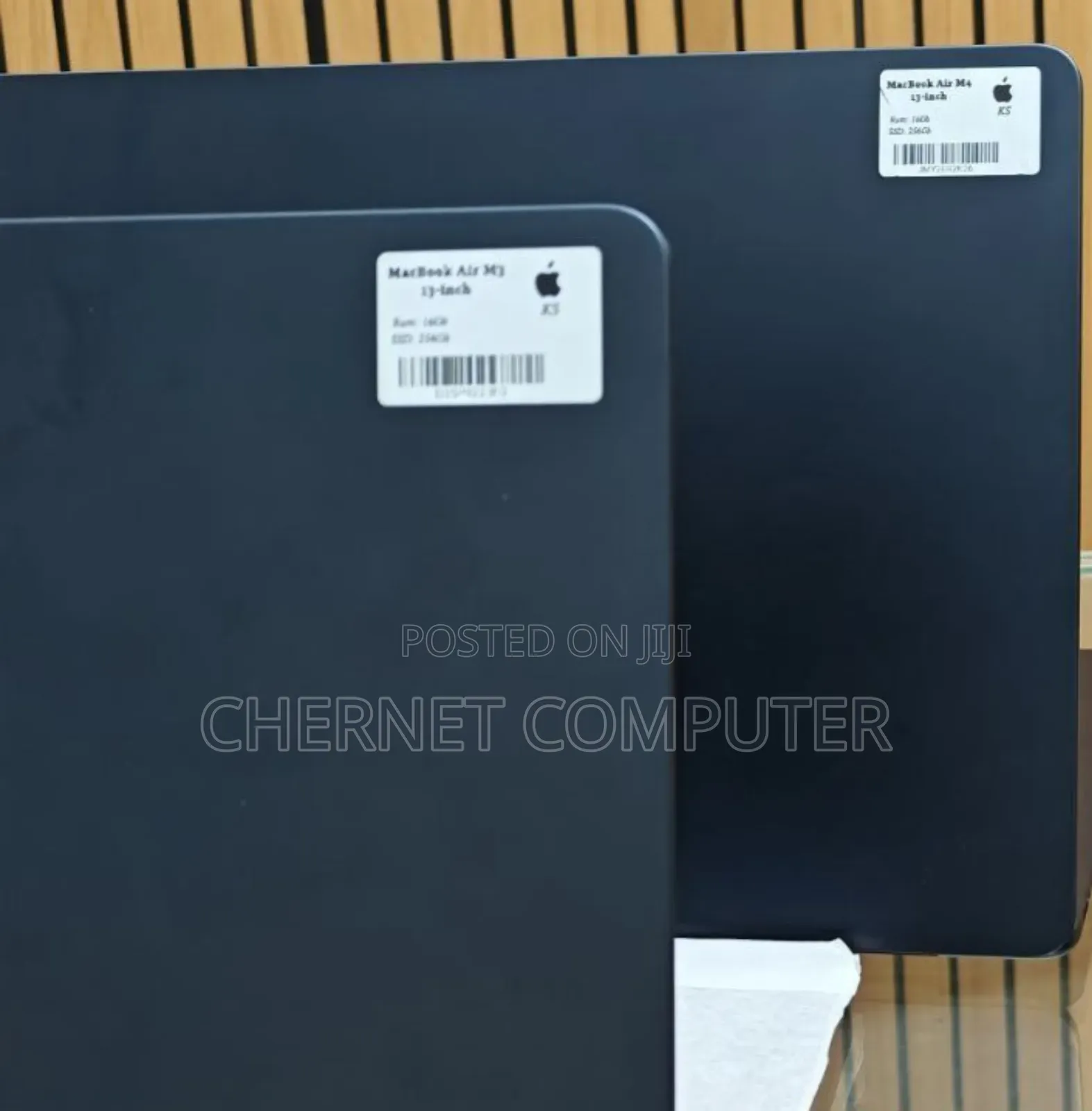 New Laptop Apple MacBook Air 2024 M3 13-Inch 16GB SSD 256GB