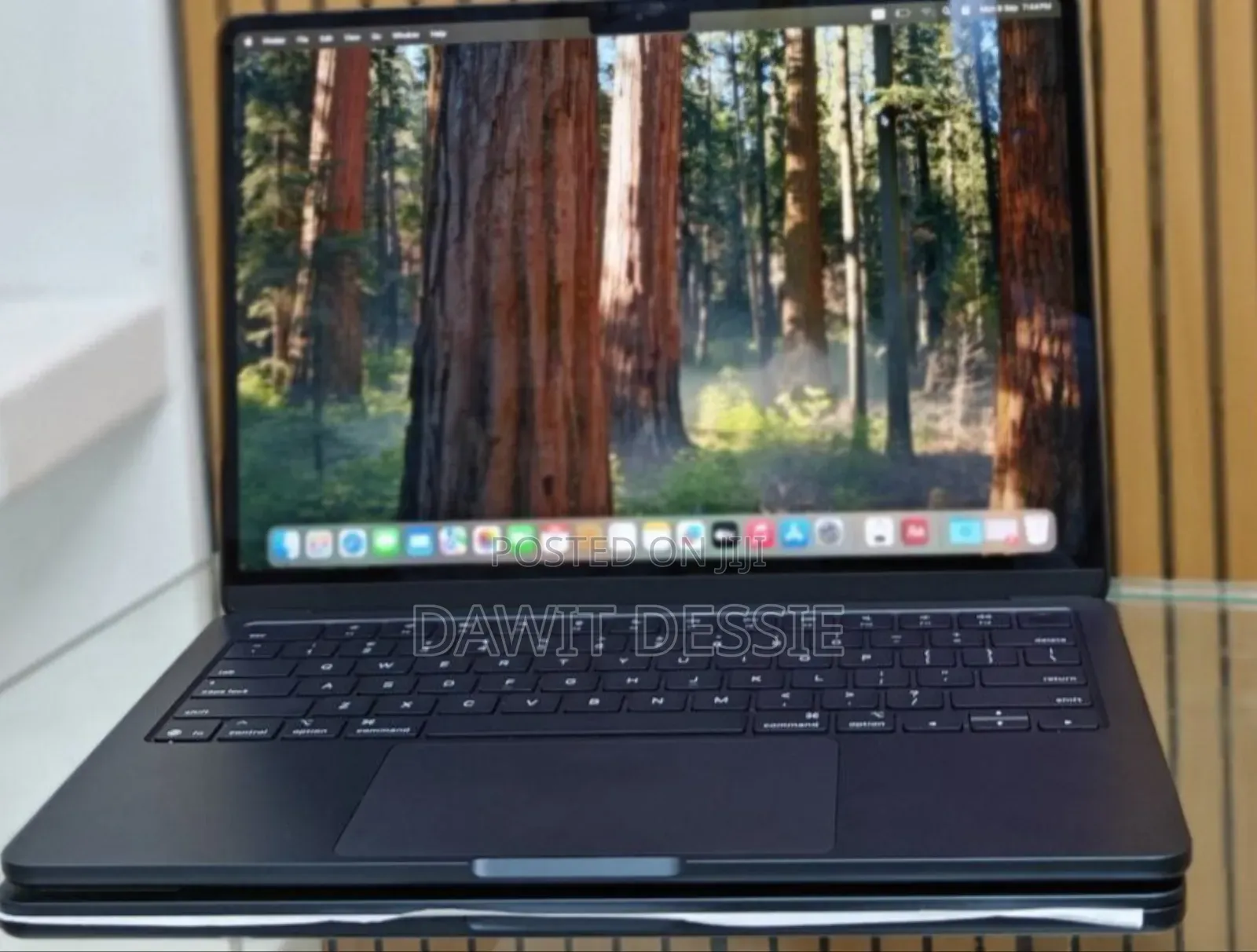 New Laptop Apple MacBook Air 2024 M3 13-Inch 16GB Apple M3 SSD 256GB