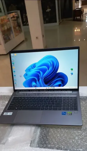 Photo - New Laptop HP ZBook 15 16GB Intel Core I5 SSD 512GB