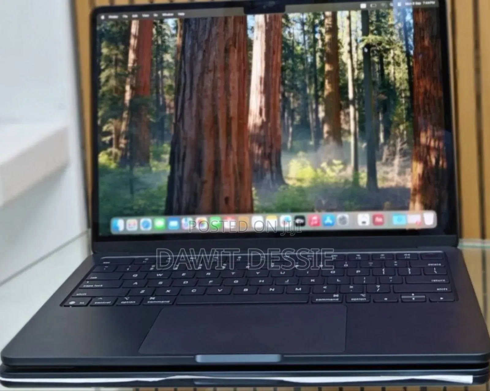 New Laptop Apple MacBook Air 2024 M3 13-Inch 16GB Apple M3 SSD 256GB