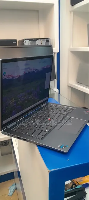 New Laptop Lenovo ThinkPad Yoga 32GB Intel Core I7 SSD 512GB