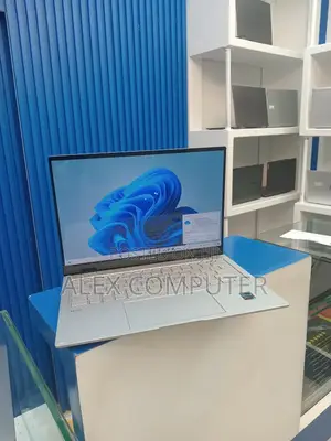 New Laptop Asus ZenBook Flip 14 UX461UA 16GB Intel Core I7 SSD 512GB