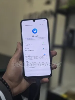 Photo - New Samsung Galaxy A25 128 GB Black