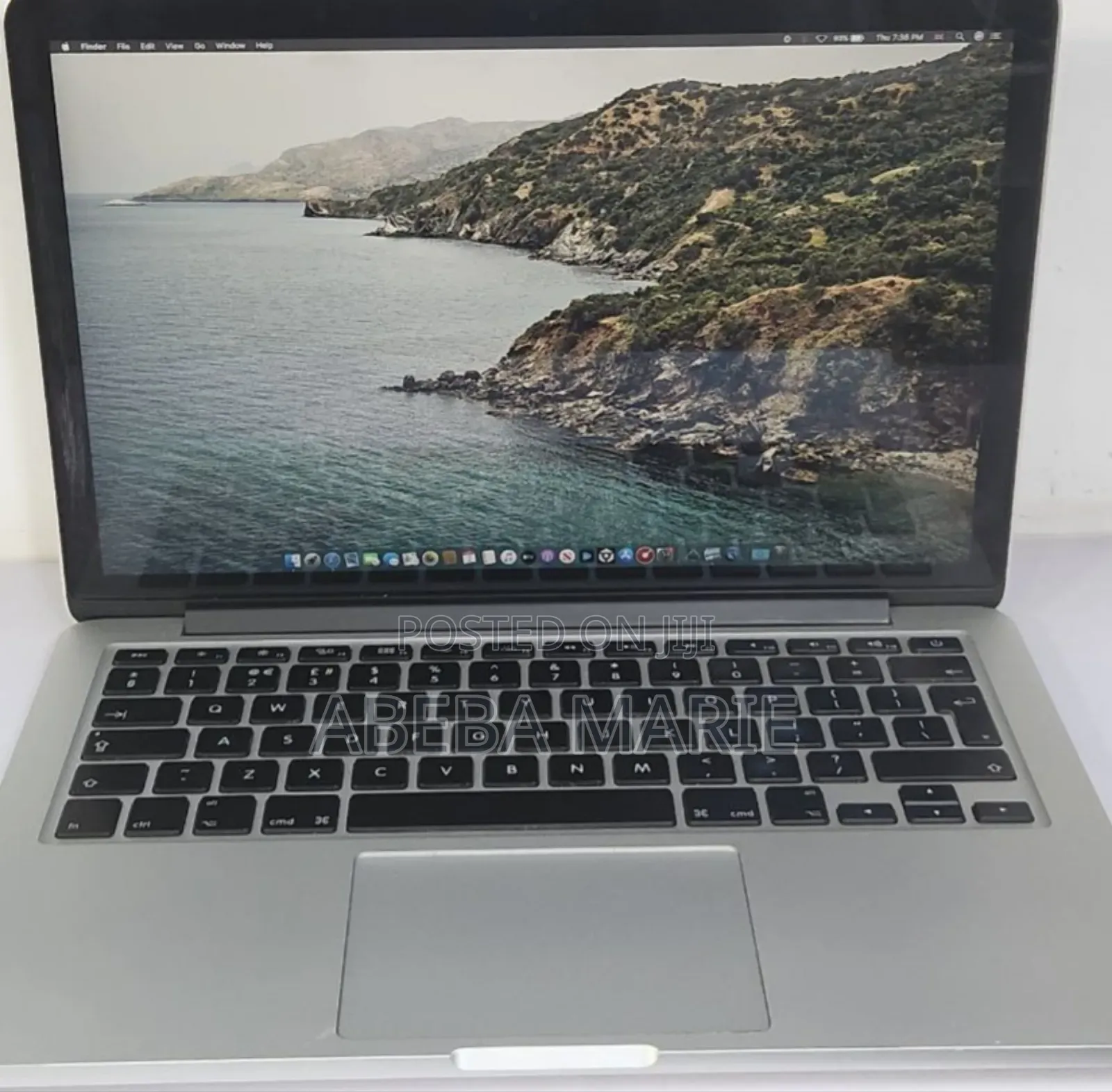 New Laptop Apple MacBook Pro 2015 8GB Intel Core I5 SSD 256GB