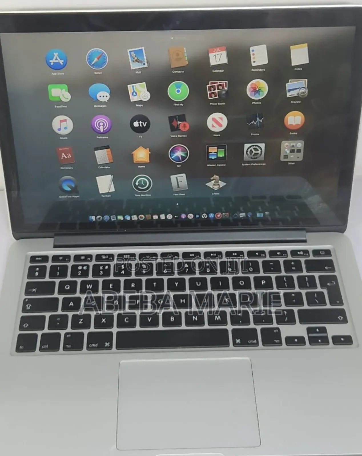 New Laptop Apple MacBook Pro 2015 8GB Intel Core I5 SSD 256GB