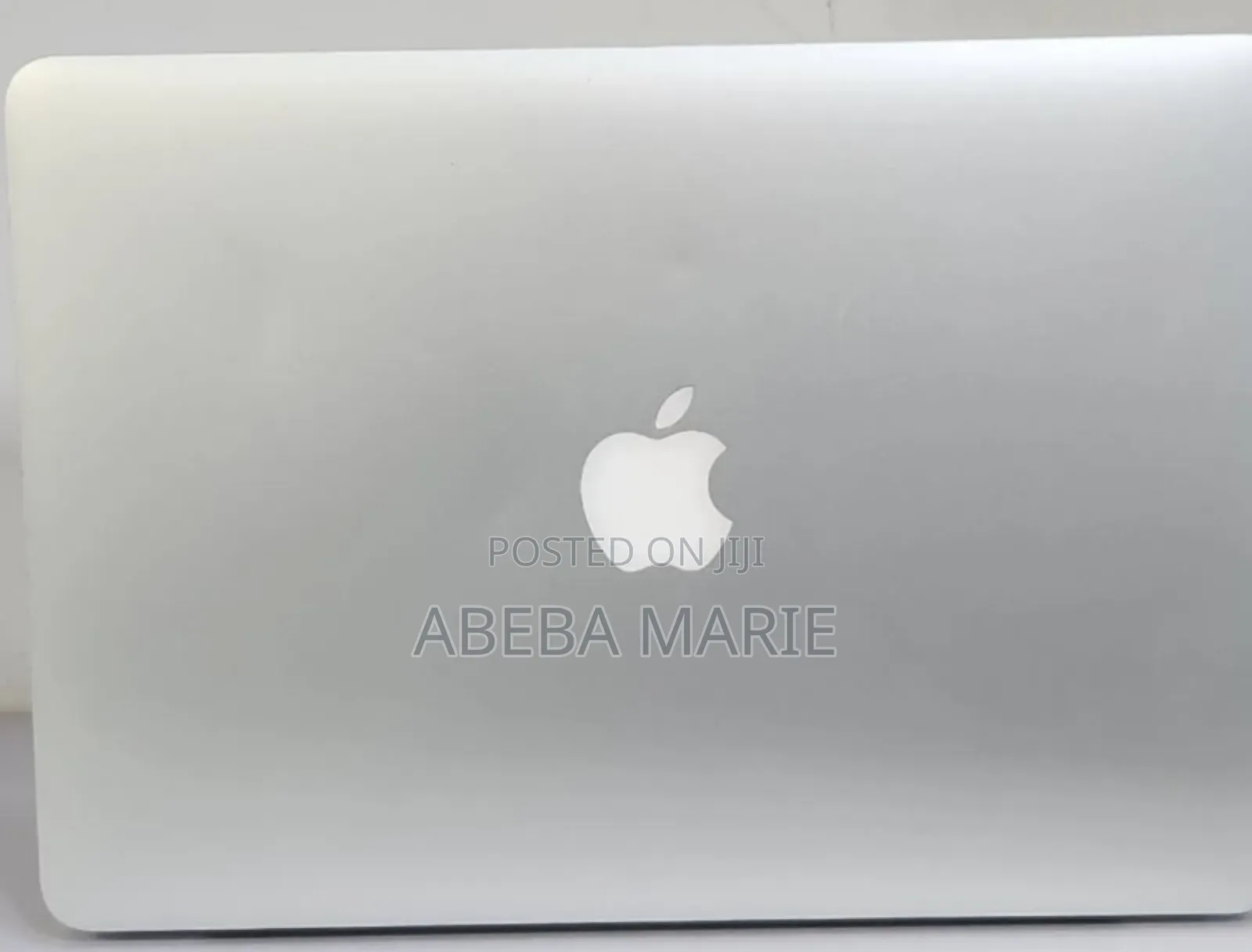 New Laptop Apple MacBook Pro 2015 8GB Intel Core I5 SSD 256GB