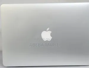 New Laptop Apple MacBook Pro 2015 8GB Intel Core I5 SSD 256GB