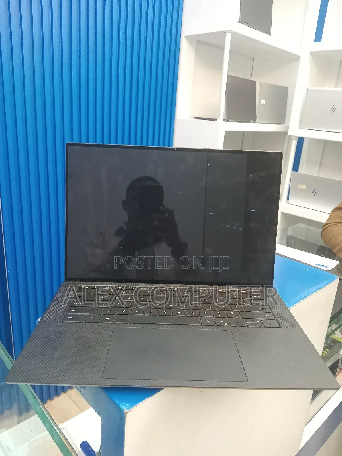 New Laptop Dell Precision 5550 16GB Intel Core I7 SSD 512GB