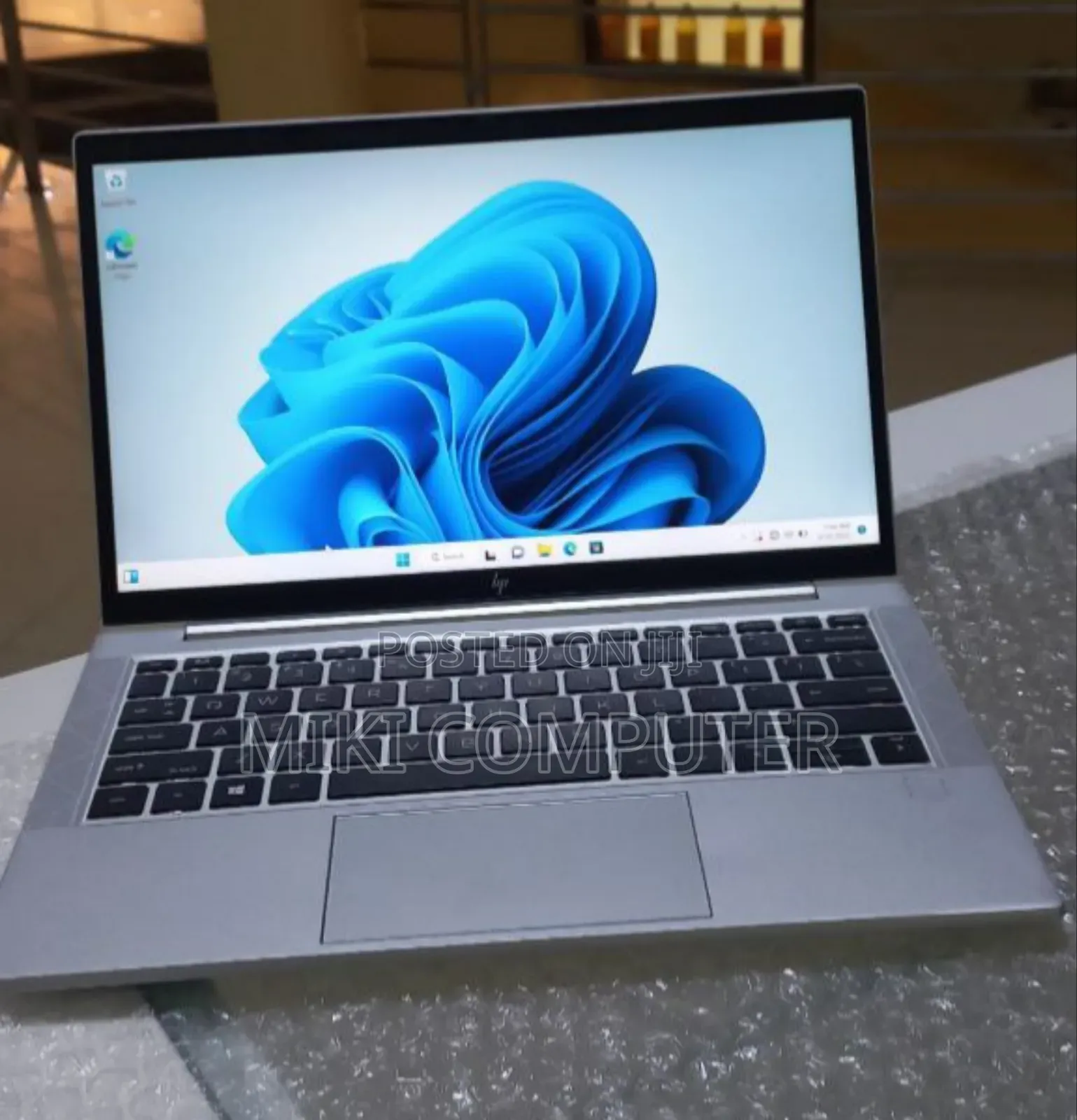 New Laptop Microsoft Surface 16GB Intel Core i7 SSD 512GB