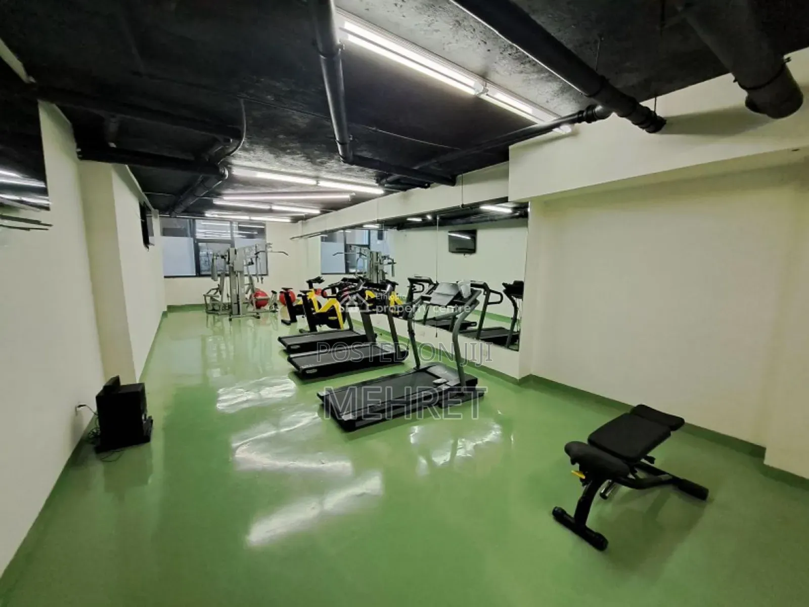 1bdrm Apartment In ጃምቦ, Arada For Sale