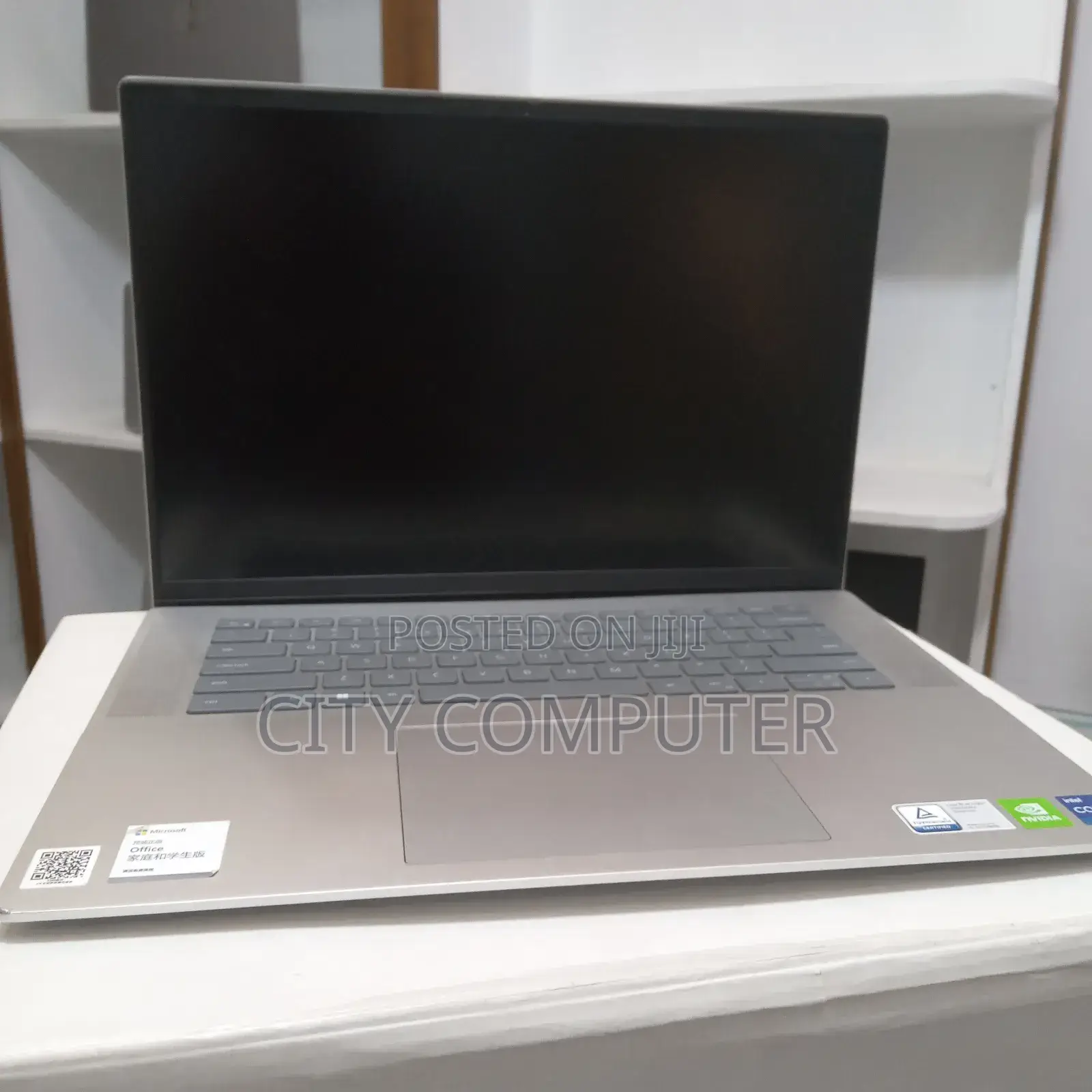 New Laptop Dell Inspiron 15 16GB Intel Core I7 SSD 512GB