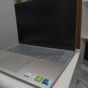 New Laptop Dell Inspiron 15 16GB Intel Core I7 SSD 512GB