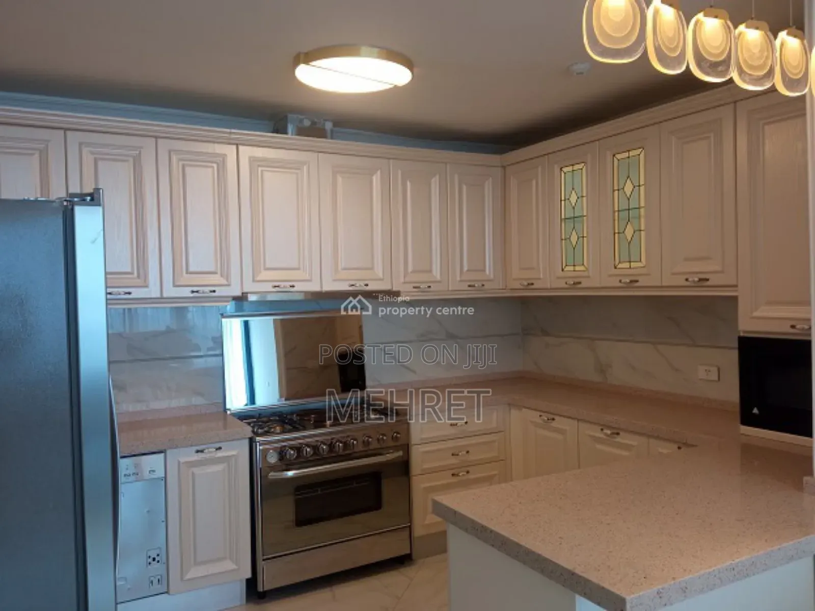 Furnished 2bdrm Apartment in ጃምቦ, Arada for sale