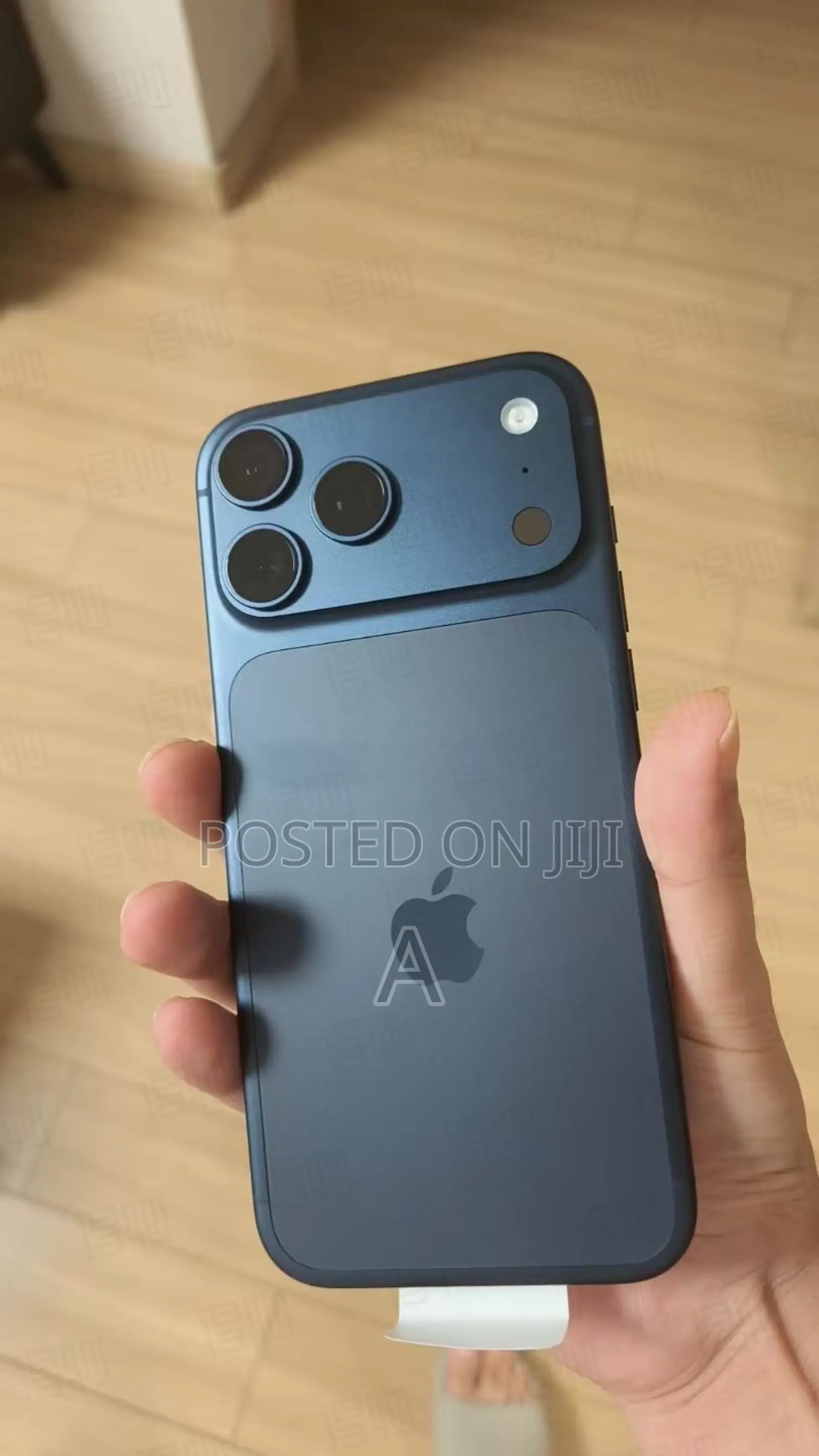 New Apple iPhone 17 Pro Max 256 GB Blue