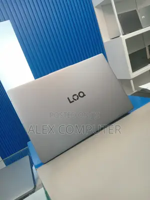 New Laptop Lenovo LOQ 15ARP9 16GB Intel Core I5 SSD 512GB