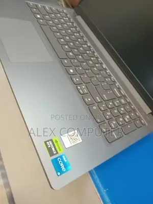 New Laptop Lenovo LOQ 15ARP9 16GB Intel Core I5 SSD 512GB