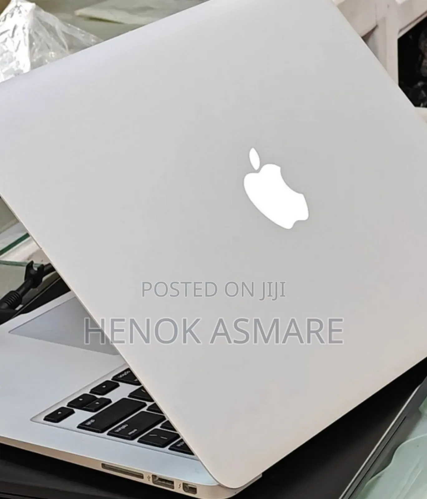 New Laptop Apple MacBook Pro 2017 8GB Intel Core I5 SSD 256GB