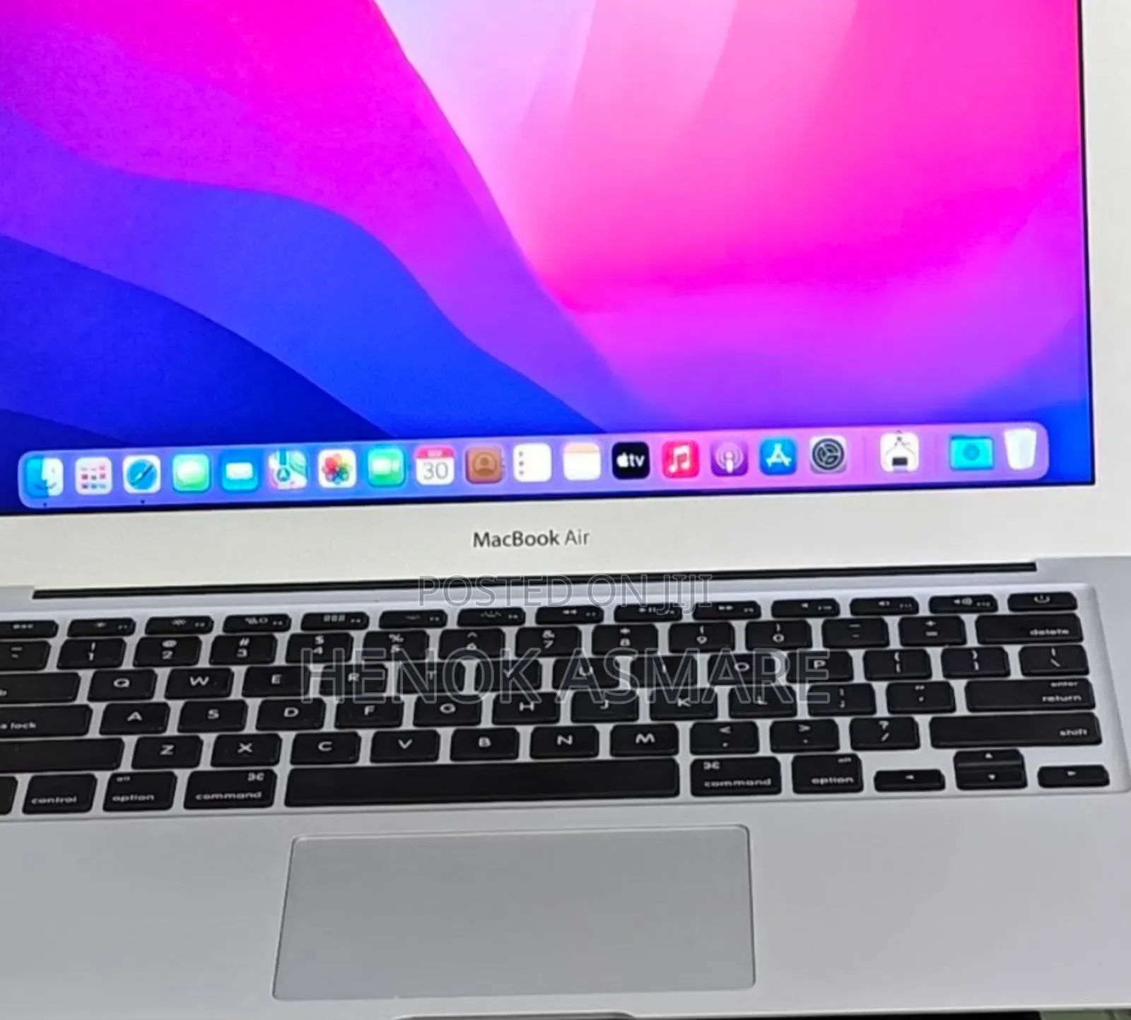 New Laptop Apple MacBook Pro 2017 8GB Intel Core I5 SSD 256GB