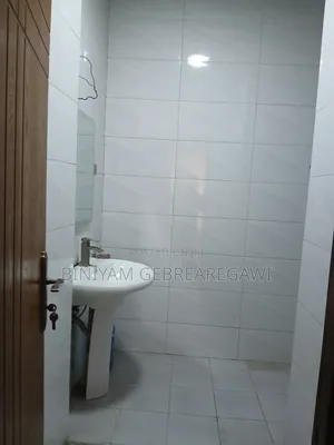 Furnished 1bdrm Apartment in Apartment, Yeka for rent
