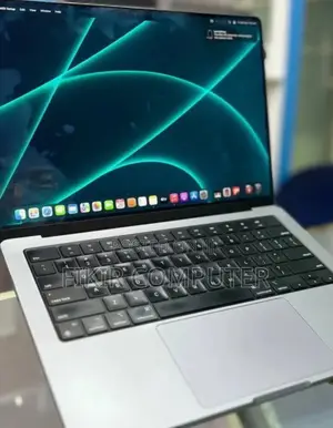 New Laptop Apple MacBook Pro M1 32GB Apple M1 Pro SSD 1T