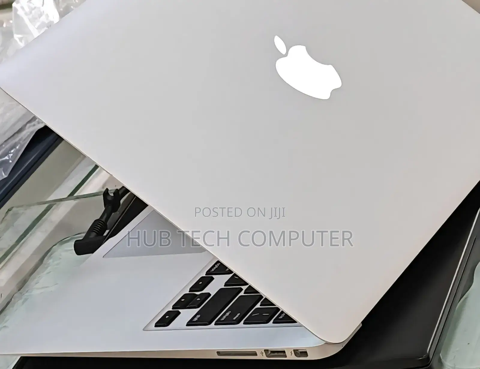 New Laptop Apple MacBook Air 2017 8GB Intel Core I5 SSD 256GB