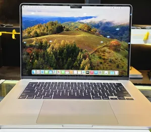New Laptop Apple MacBook Air 2024 M3 15-Inch 8GB Apple M3 SSD 256GB