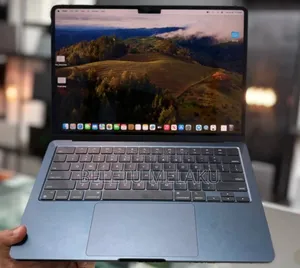 New Laptop Apple MacBook Air 2022 M2 8GB Apple M2 SSD 256GB