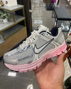 Photo - Nike for Women's