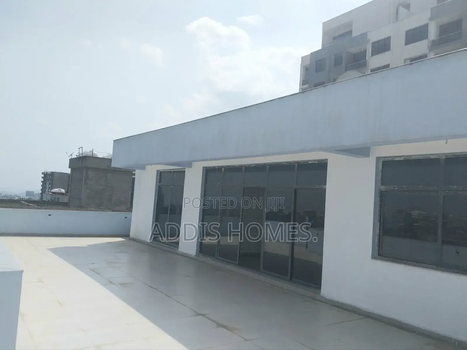 3bdrm Penthouse in Bole for rent