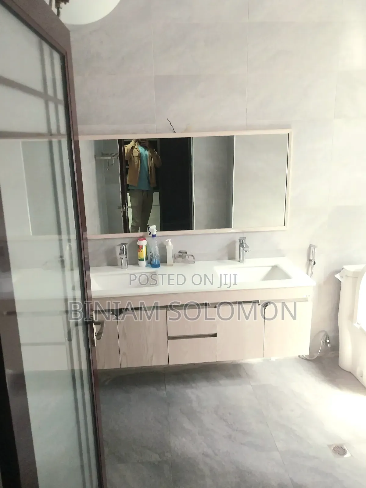 3bdrm Apartment in Bole for rent