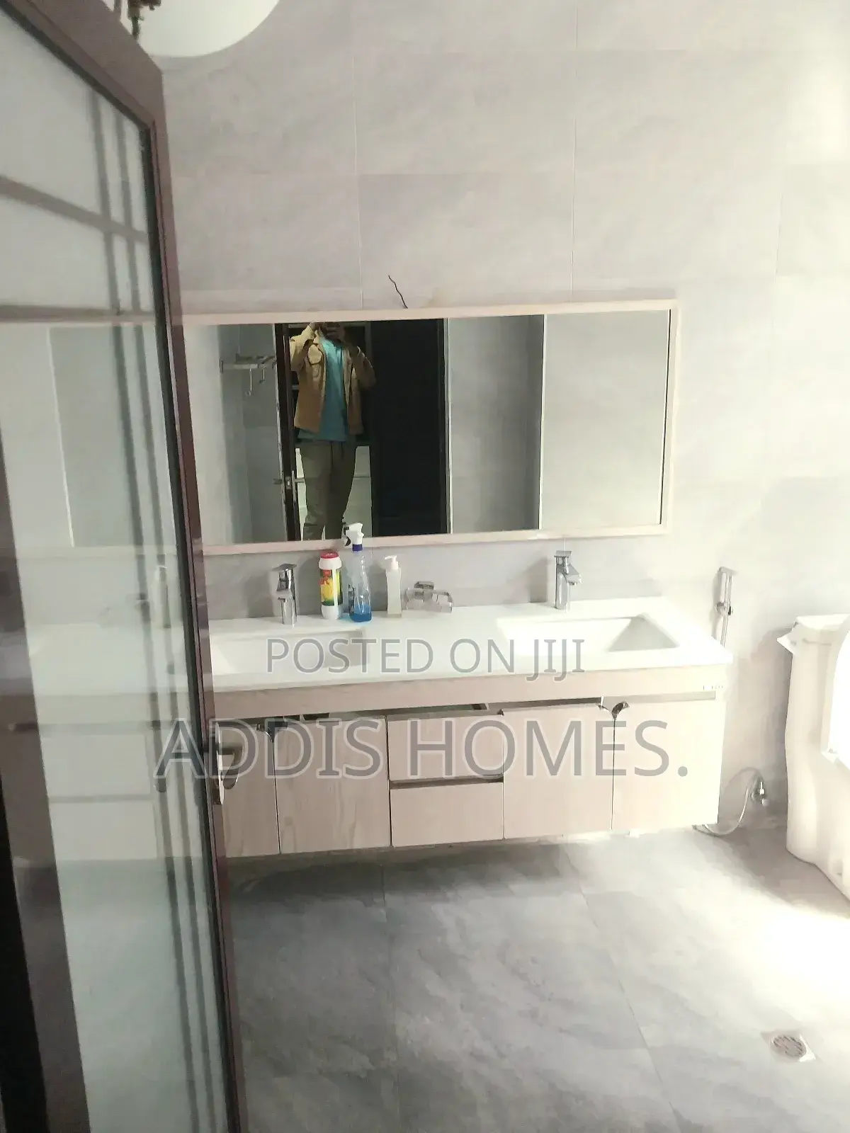 3bdrm Apartment in Bole for rent