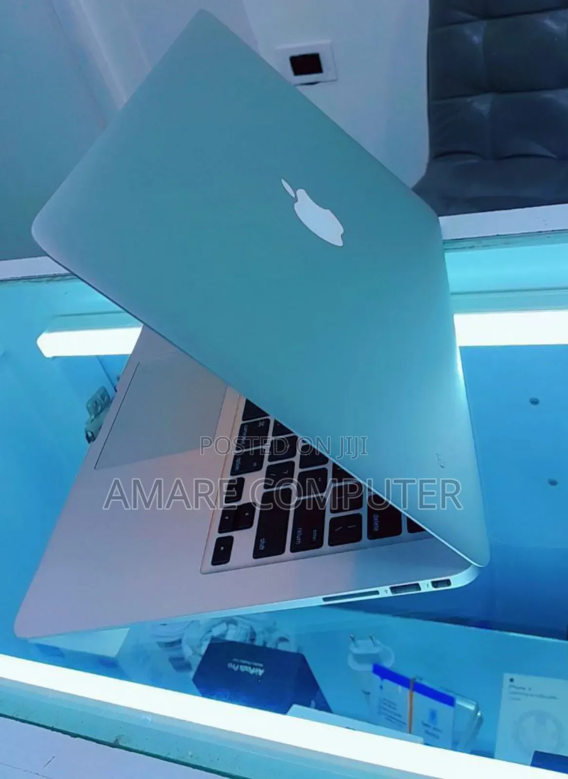 New Laptop Apple MacBook Air 2014 4GB Intel Core I5 SSD 256GB