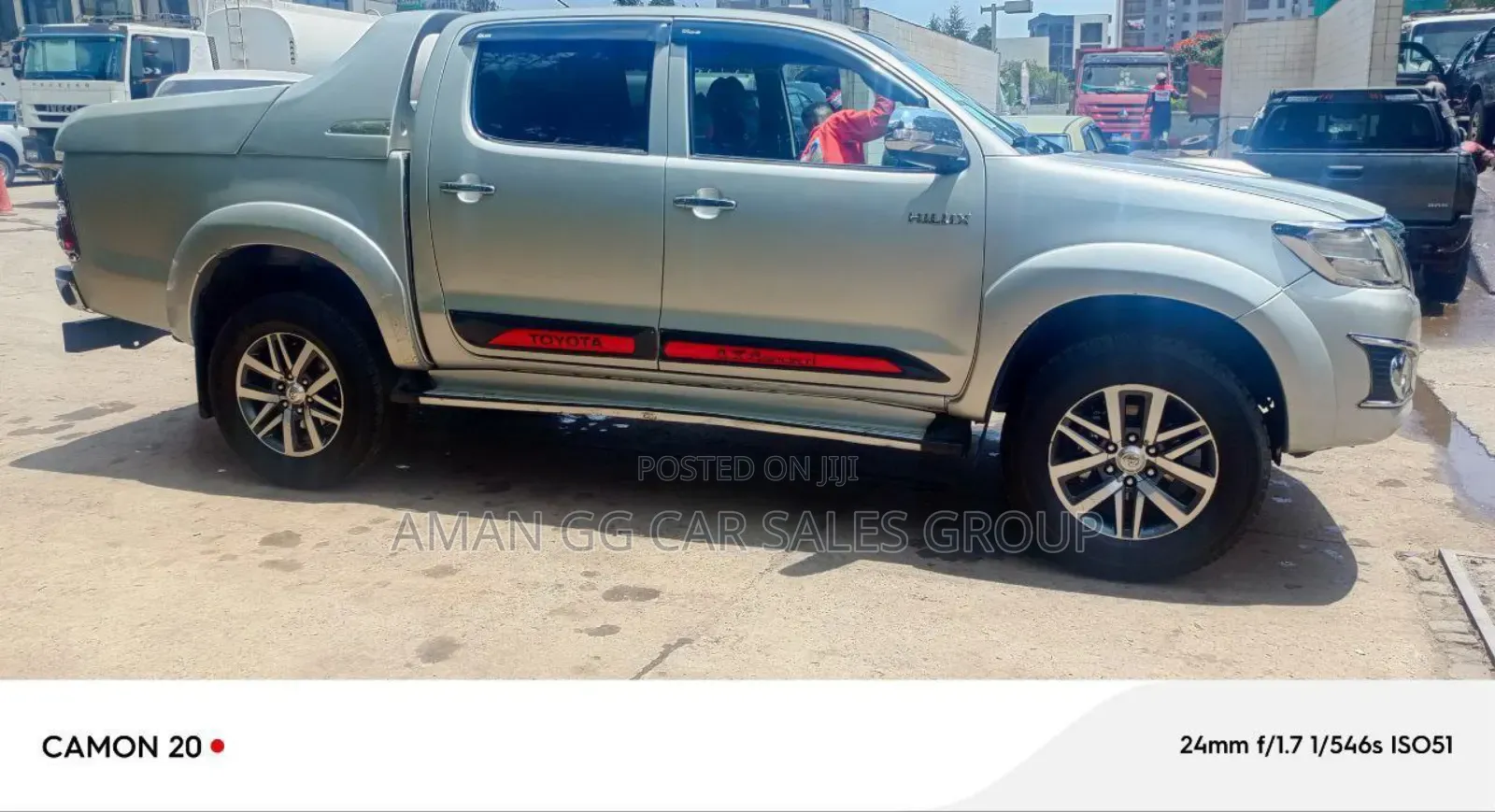 Toyota Hilux 2013 Gray
