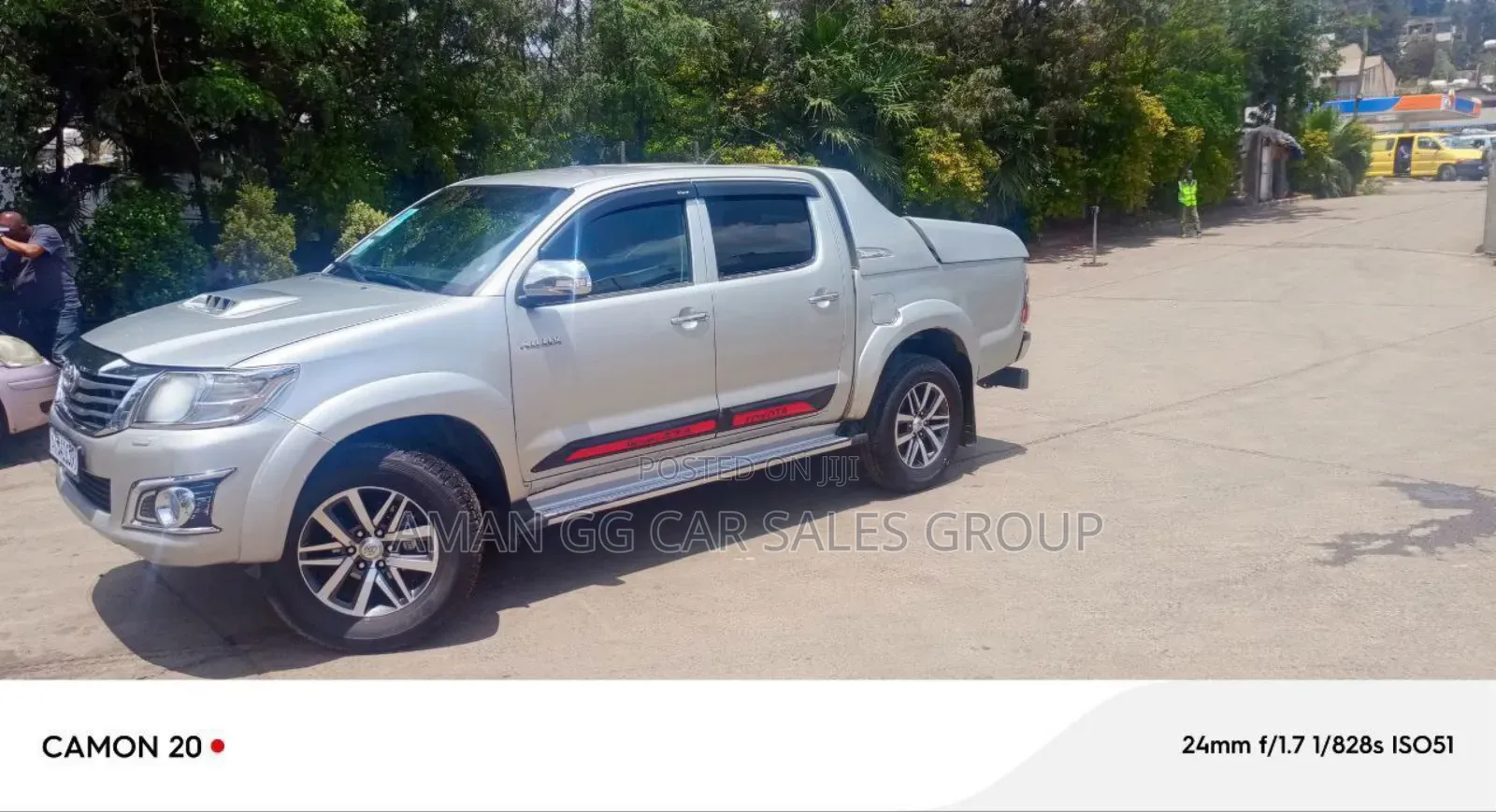 Toyota Hilux 2013 Gray