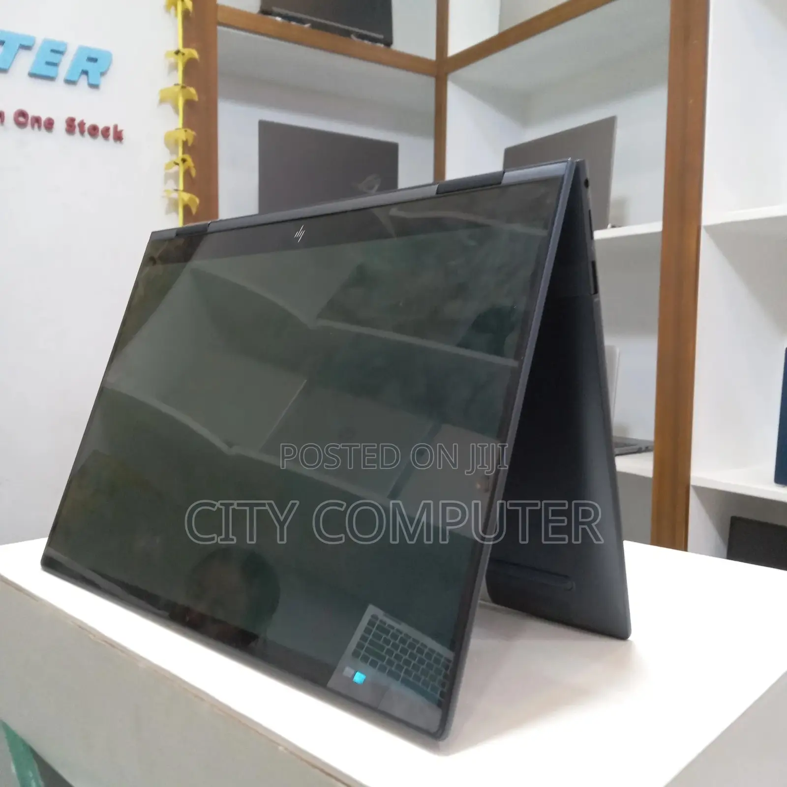 New Laptop HP Envy X360 16GB Intel Core I7 SSD 512GB