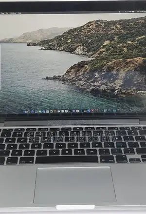 New Laptop Apple MacBook Pro 2015 8GB Intel Core I5 SSD 256GB
