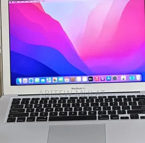 New Laptop Apple MacBook Air 2017 8GB Intel Core I5 SSD 256GB