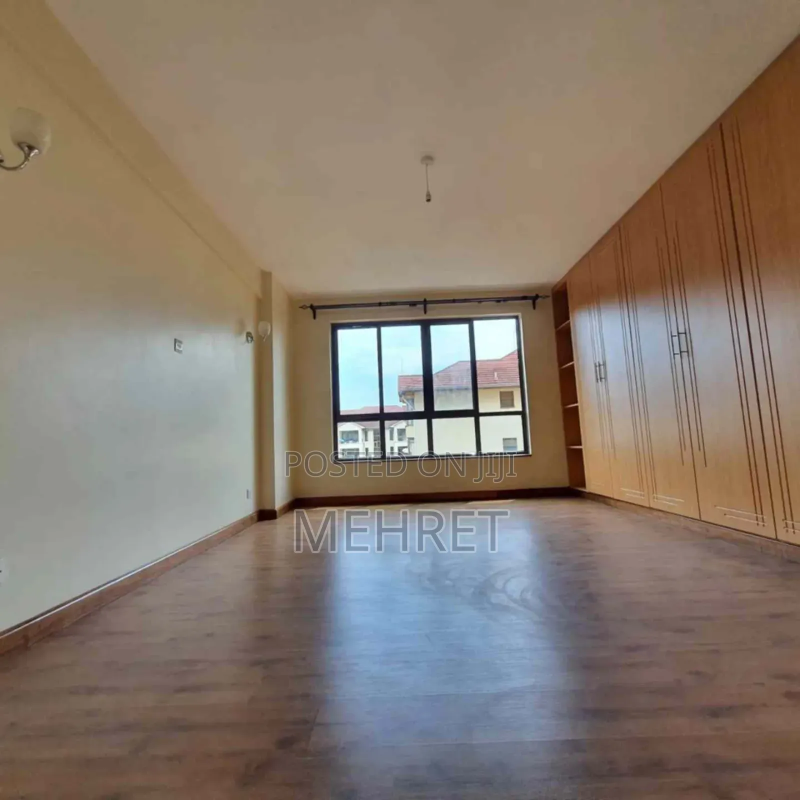 1bdrm Apartment In ጃምቦ, Arada For Sale