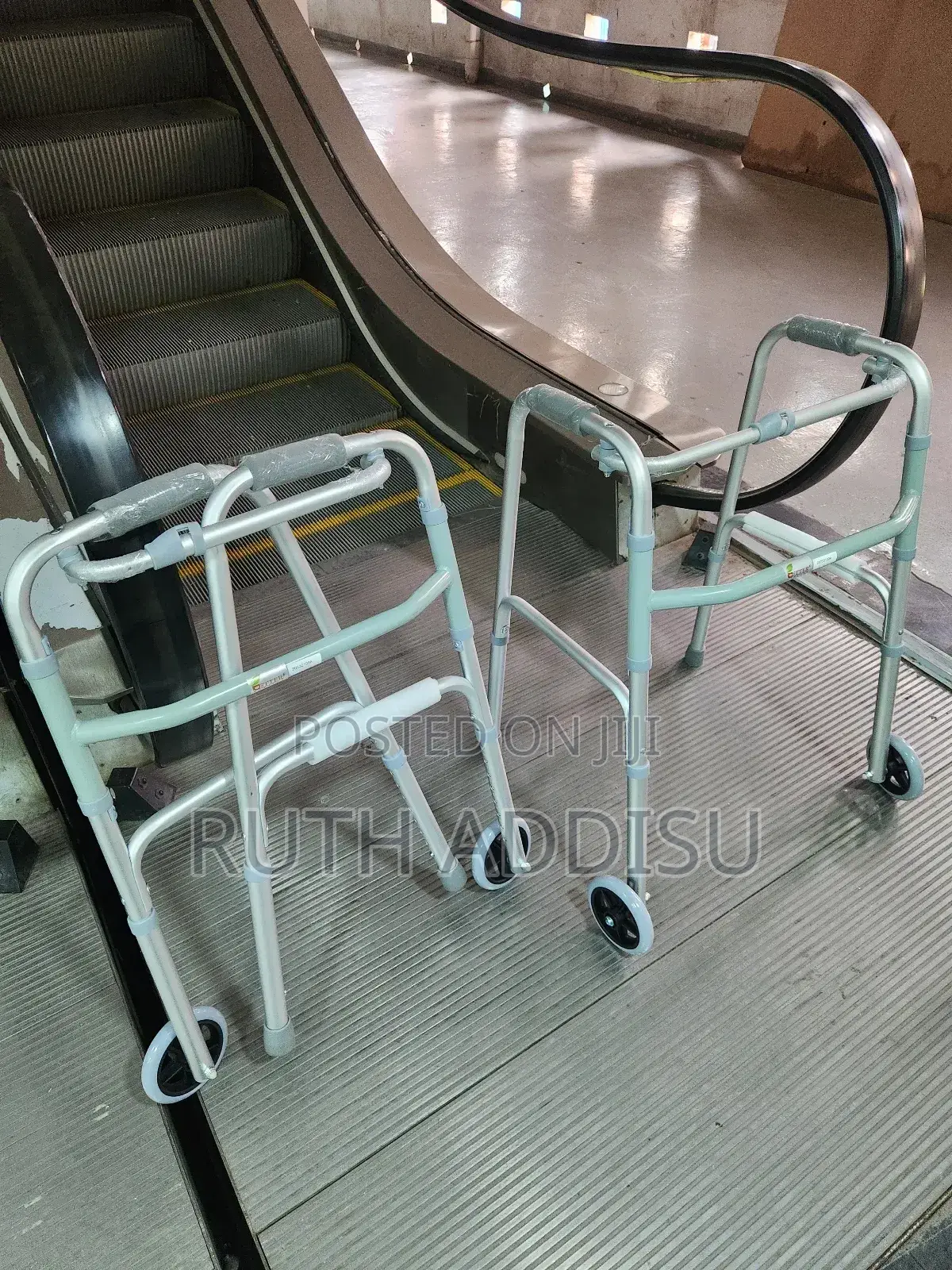 Walker Stainless Walker寄給almunium Pin Point Foldable Walker壓力walker