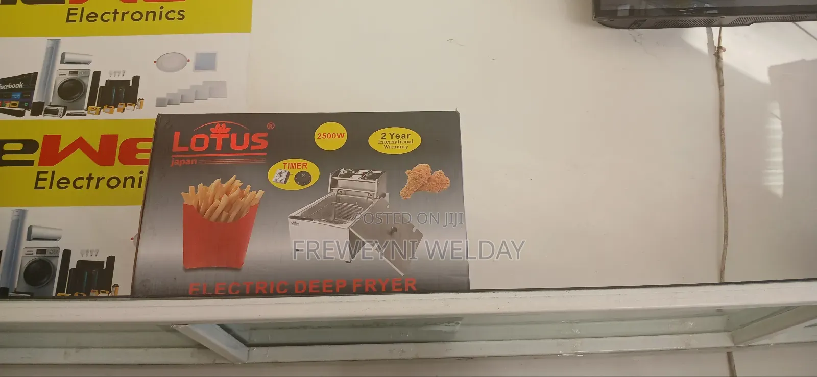 Juicer and Chips Machion, 24in Tv