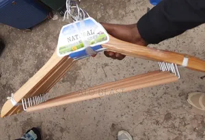 የልብስ መስቀያ የእንጨት/Wooden Clothes Hangers.