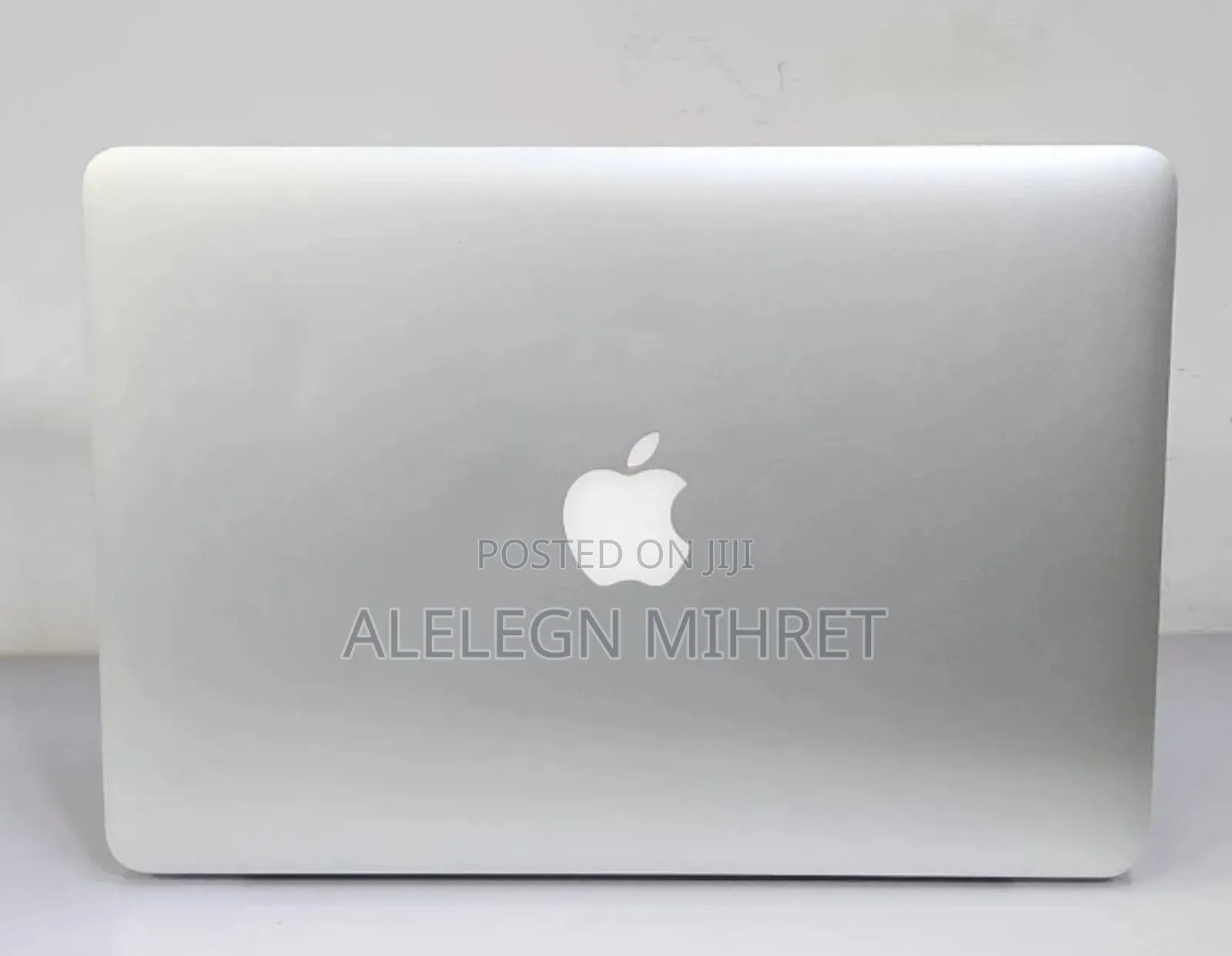 New Laptop Apple MacBook 2015 8GB Intel Core I5 SSD 256GB